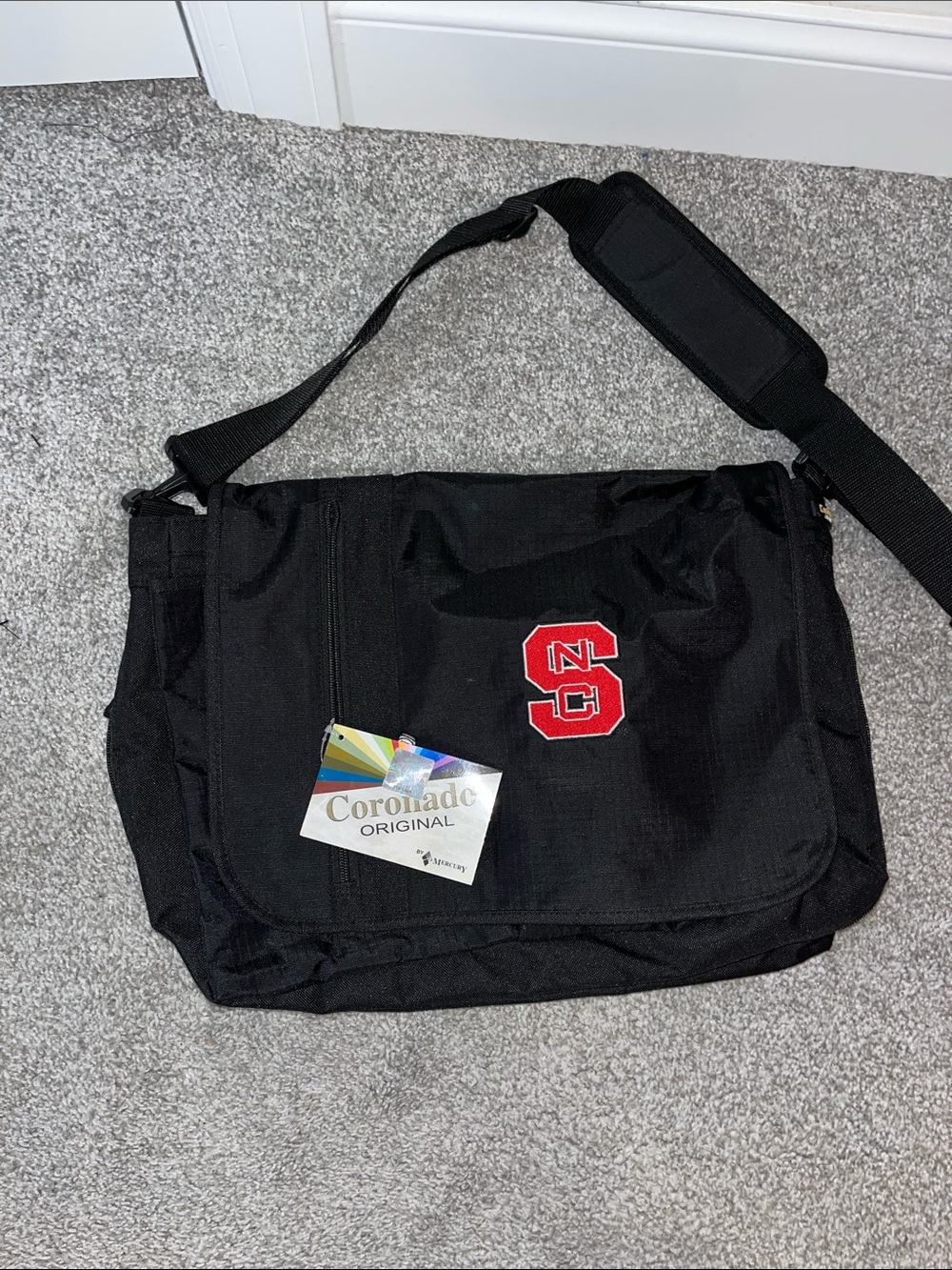New NC North Carolina State Black Wolfpack multi compartment Messenger bag